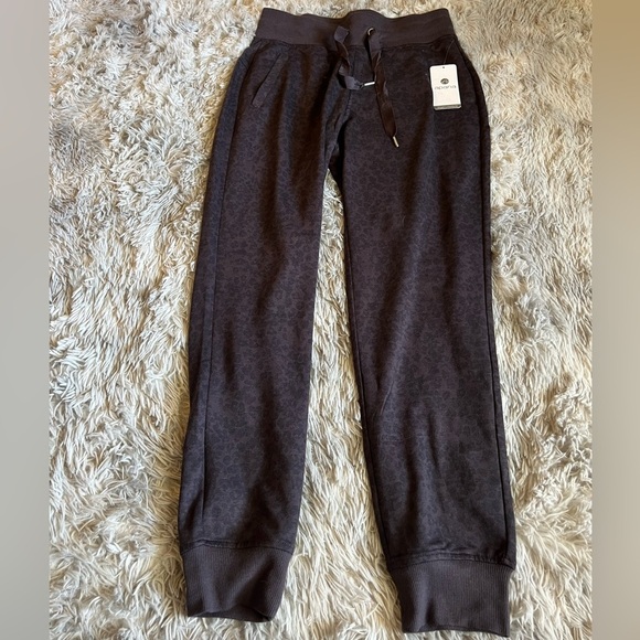 NWT Apana little leopard purple printed jogger sweatpants - Picture 2 of 5